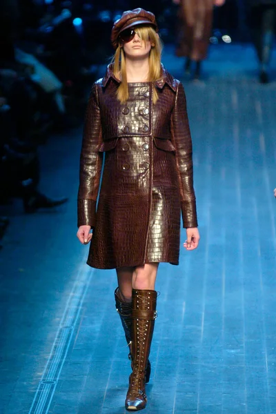 Look 12
